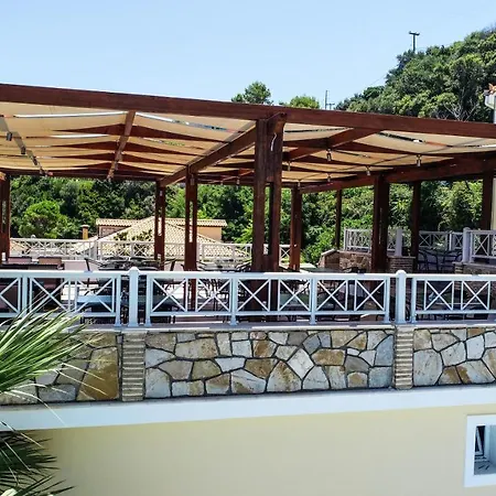 Nefeli Beach Otel